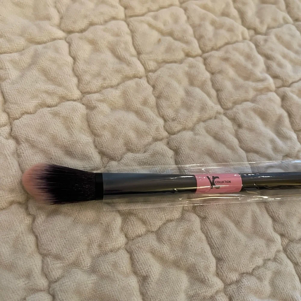 New YC Collection Y02 Glow Brush Duo Fiber